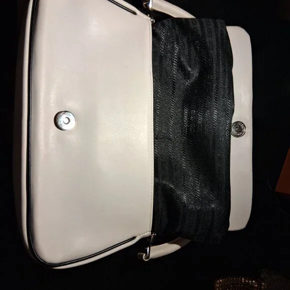 Cream Faux Leather Shoulder Bag – Curved Stitch Front - Back Zip Pocket - Picture 5 of 6